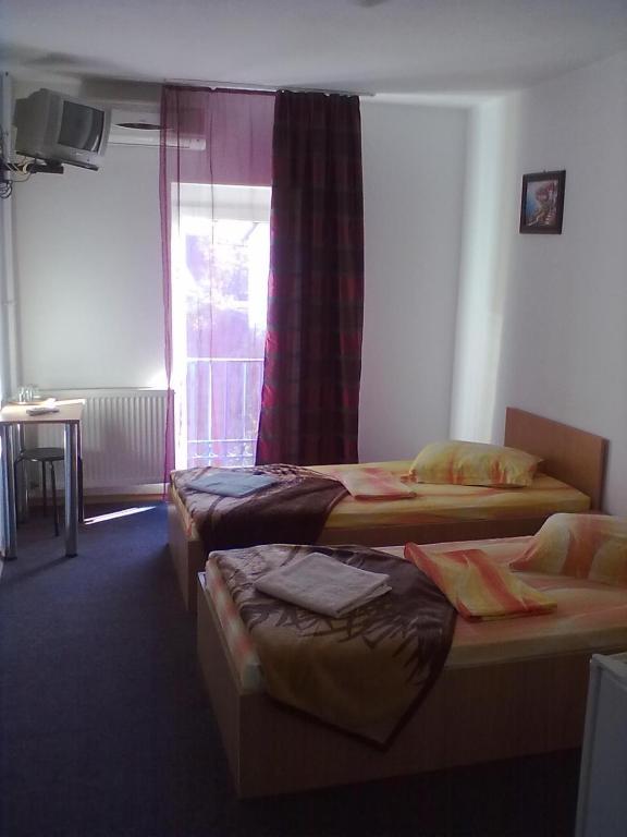 Pensiunea Raffael Otopeni Cameră foto