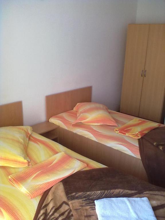 Pensiunea Raffael Otopeni Cameră foto